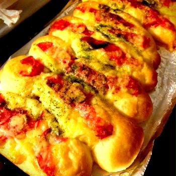 サラミとチーズのパン#ホイップクリームパン