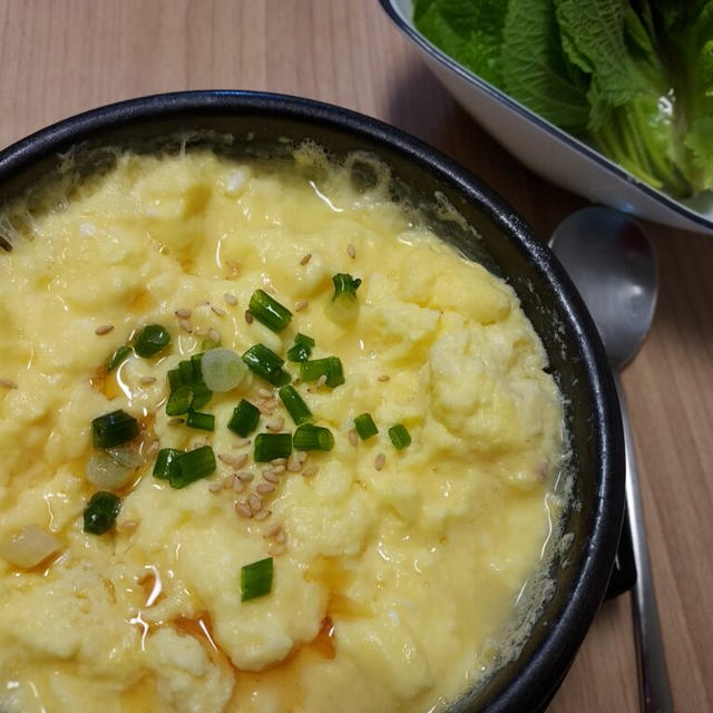 ふわふわ卵の韓国風茶碗蒸し「ケランチム」