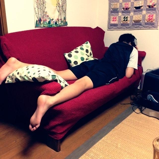 足がデカくなってる！！