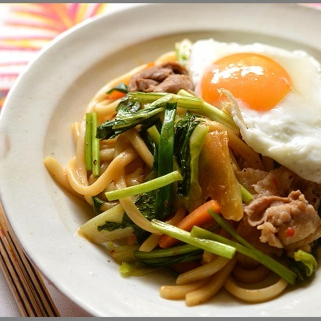 セリの焼きうどん