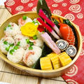 旬なグリンピースと桜海老の俵むすび弁当 by ことさん