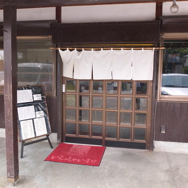 福岡・九大学研都市の｢鯛次郎｣でごまカンパチ定食