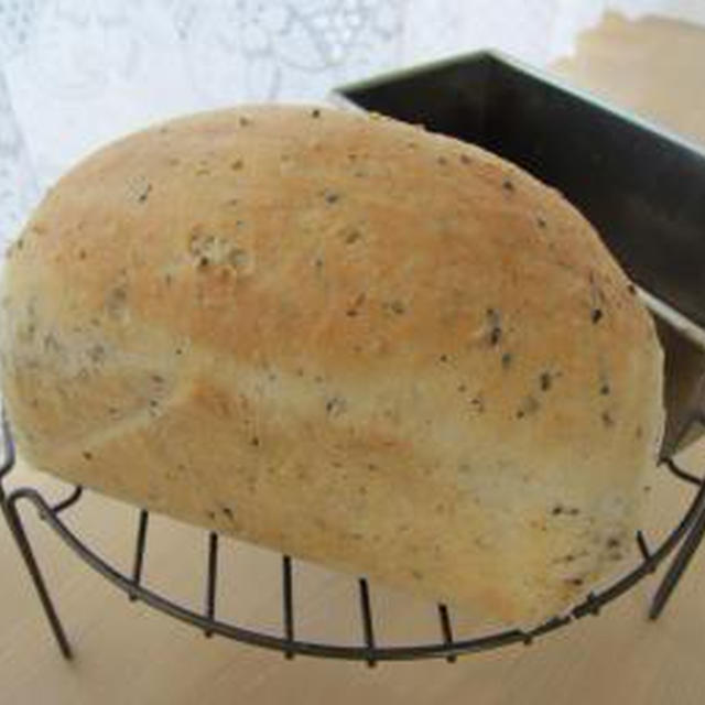 ごまごまミニ食パン♪【カリフォルニアチーズ】チーズナン♪