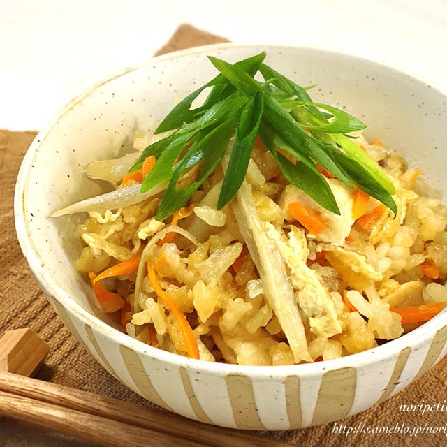炊飯器de<らくウマ♪>おかわりが止まらない！鶏ごぼうごはん♡