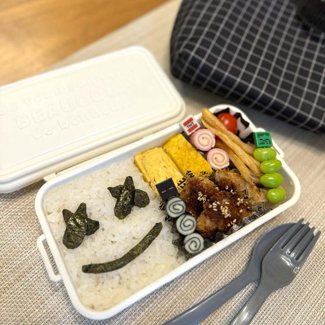 息子がハマっているものでお弁当