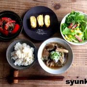 【簡単！！カフェごはん】鶏ときのこの煮物おろし乗せ、玄米とだし巻き卵の定食