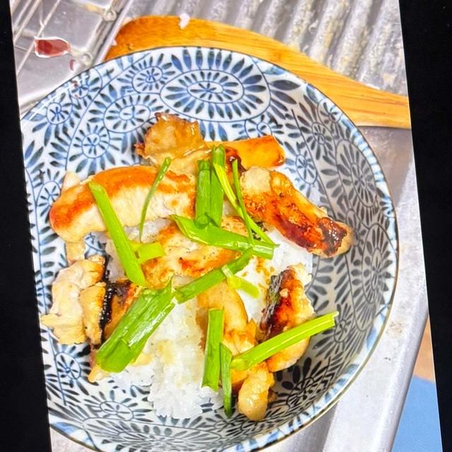 一昨日の料理動画・鶏むね肉の丼累計44万再生と映画はたらく細胞VisionProで〜