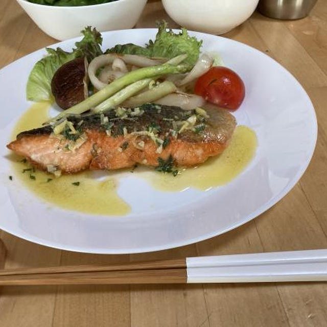 鮭のムニエル