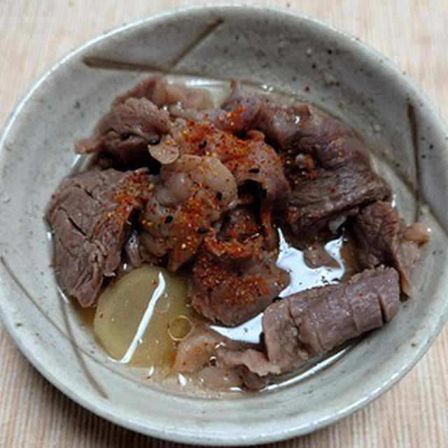 圧力鍋で、牛すじ肉の白だし煮