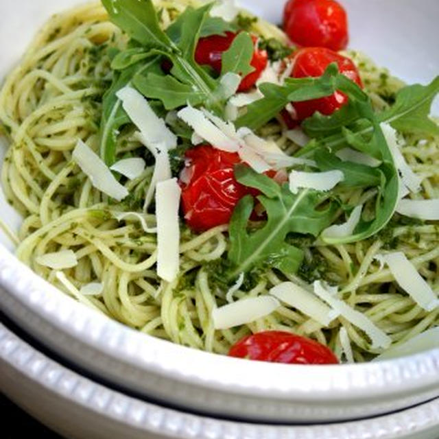 Angel Hair Pasta with Arugula Pesto and Tomato Confitルッコラペストパスタとミニトマトオイルコンフィ