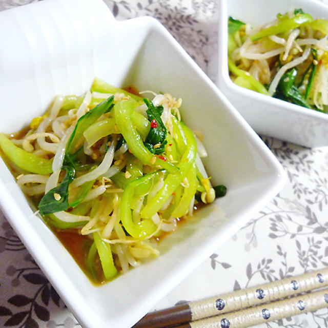 1行レシピ♪キムチ鍋の素で細切りチンゲン菜ともやしのお浸し♪