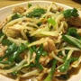 麻婆もやしとオレンジシフォン。