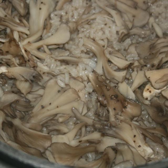 4月9日　　舞茸おこげ御飯
