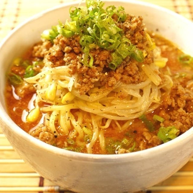 豆もやしとトマトの坦々麺