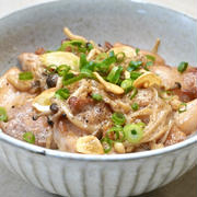 がっつり美味しい！きのこと豚肉のガーリックバター醤油丼の作り方・レシピ