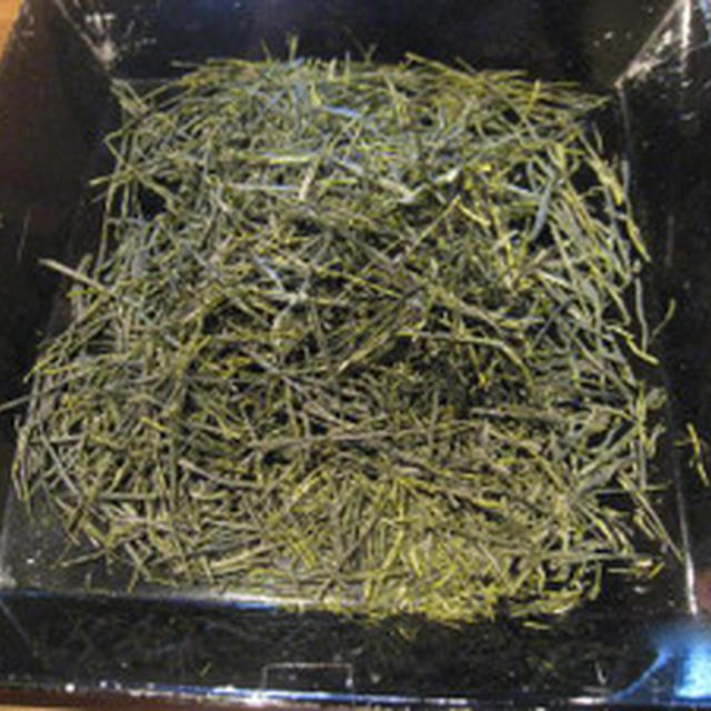 手もみ茶と玉緑茶