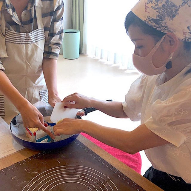 【出張レッスン開催報告】ふんわりもちもち感がたまらない！フライパンで作るつぶつぶコーンパン作り