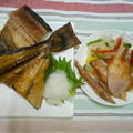 ほっけの焼き魚と玉葱のカラフルマリネ