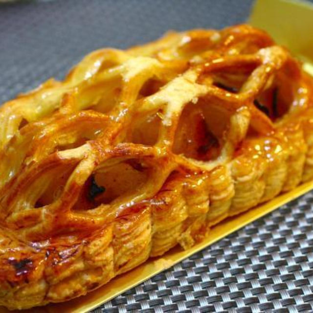 美味ケーキのお土産（神戸　御影のアップルパイ）
