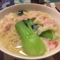 ワンタン麺、グリーンチリピクルス by ivrogneさん