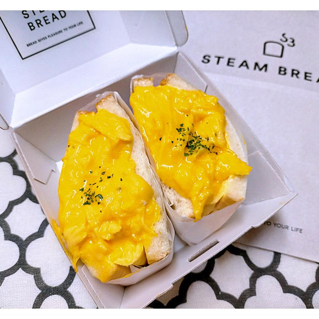 とろっとろオムレツサンド♪「STEAM BREAD URAWA（スチームブレッド ウラワ）」