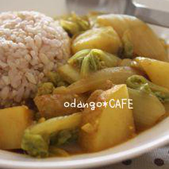 白菜とじゃがいもの 味噌煮込みカレー