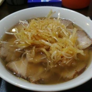 喜多方ラーメン坂内でチャーシュー麺食べたらチャーシュー多過ぎて撃沈