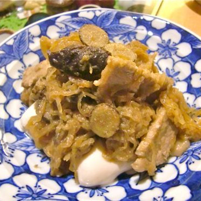 豚とごぼうとそうめんかぼちゃのマヨ醤油炒め〔シリーズきょうの豆腐〕