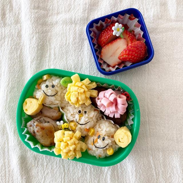 バーブチキンピラフのお弁当☆手作りコロッケ♪