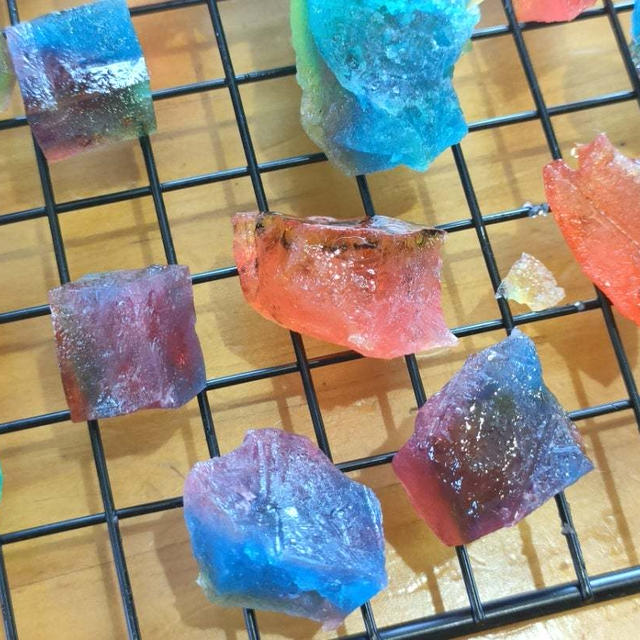 琥珀糖だいぶいい感じです(*´艸｀*)