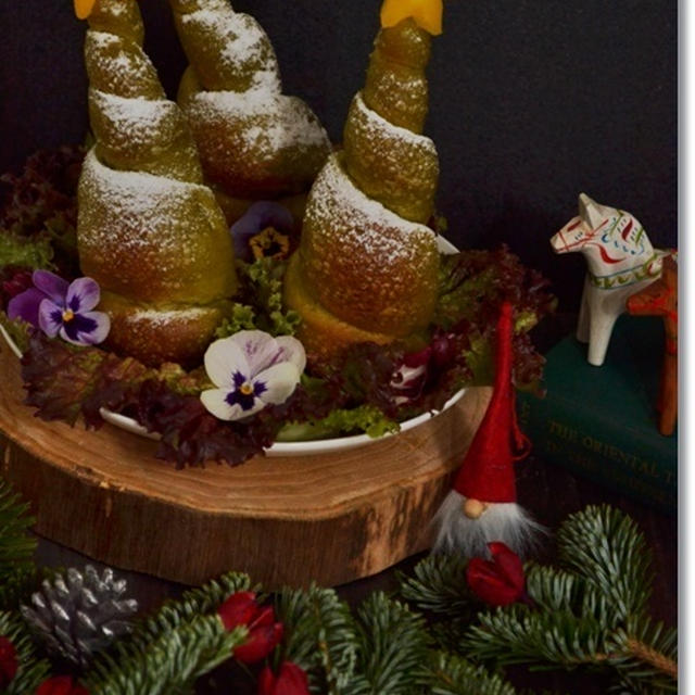 コロネ型でクリスマスツリーを作ってみました。
