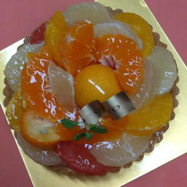 規格品とはいえ、パティシエのワザのケーキ