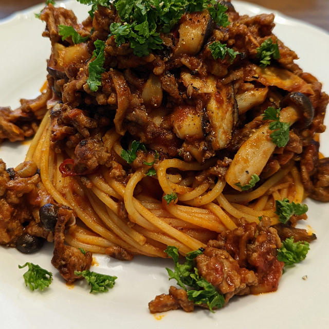 肉肉しい「ミートソースパスタ」