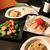 まぐろのすきみのサンドイッチパンロール揚げ　サラダほうれん草とサラダ仕立て トマトケチャップたっぷりづかいのかんたん重ねシュウマイ 　などなど献立