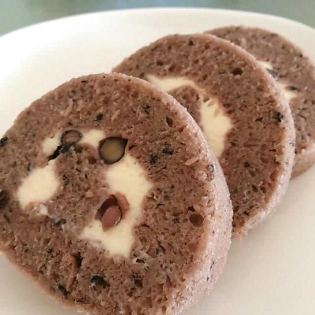 もっちもちロールケーキ風パン♪できたよコッシーのイス