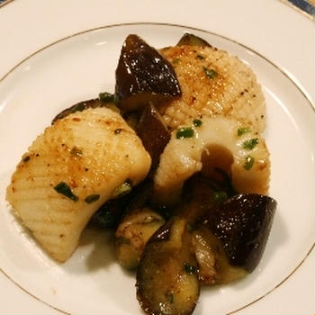 イカとナスの炒め物+牛肉とキャベツのスープ+大根ご飯