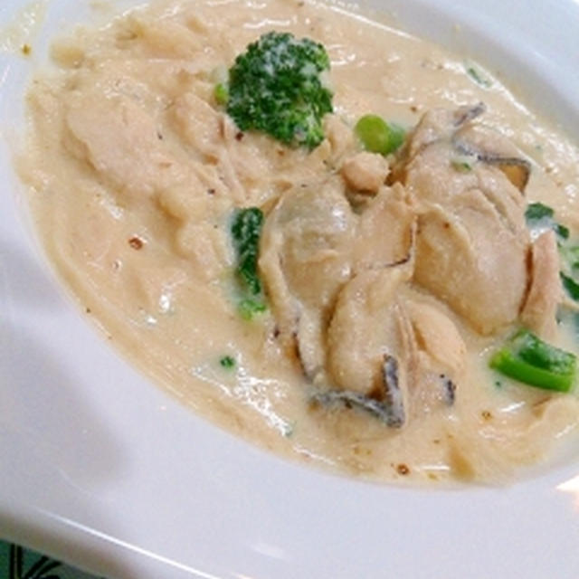 糖質制限☆牡蠣の豆乳 シチュー (ルー不使用)