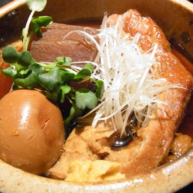 行列のできる和食ランチが頂けるお店が移転して広々リニューアルオープン！絶品の角煮は健在です。「築地 ふじむら」＠築地