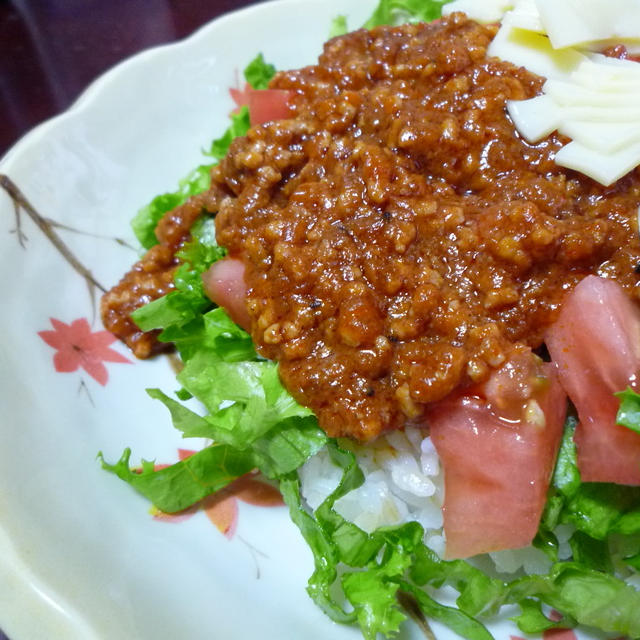 缶詰で簡単タコライス