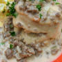 Biscuits with Sausage Gravyソーセージグレイビー＆ビスケットの朝食