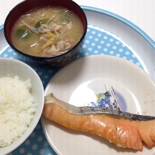 豚汁と鮭