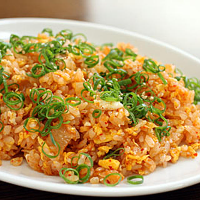 酸っぱいキムチで「キムチ炒飯」