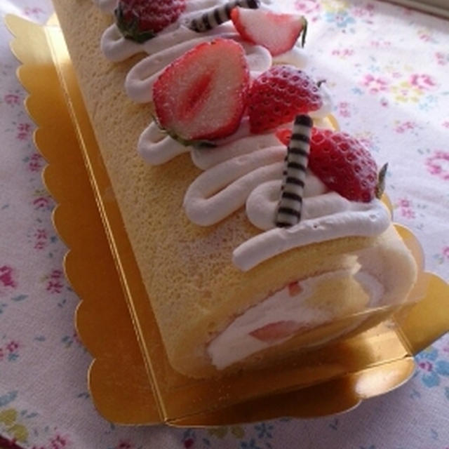 贈り物に、ロールケーキ！