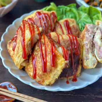 この食べ応え大満足☆豚こまと冷凍豆腐で作る油揚げカツピカタ