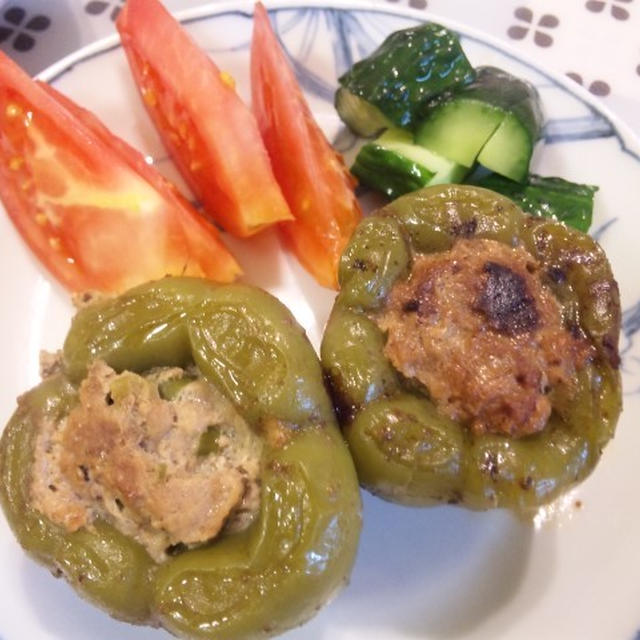 ピーマンの肉詰め