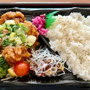 今日のお昼は、柿安ダイニングの唐揚げ弁当♪