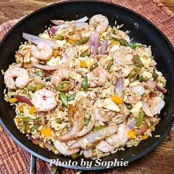 海老と卵と野菜とご飯の味噌炒めのレシピ