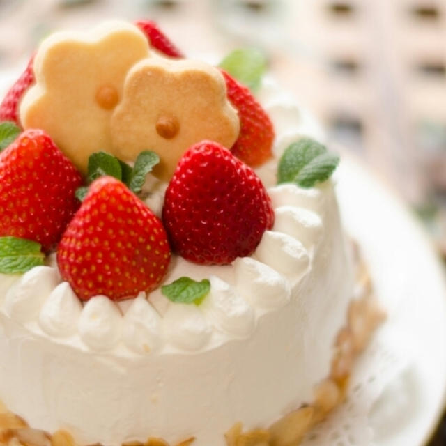 ＊夫の誕生日は、、、ワンコインケーキ(笑)＊
