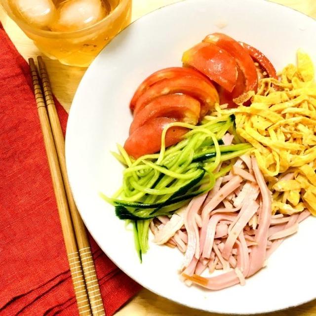 やっと食欲が出て、冷やし中華を食す