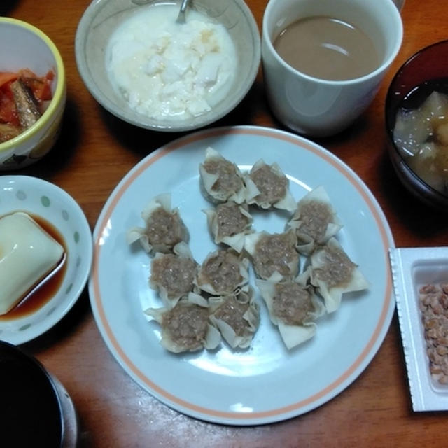 晩御飯…しゅうまいと、さるラーメン。　2018-8-17（金）